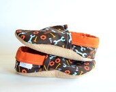 Builder Bison Booties Size 6 to 12 Months baby shoes Ready to Ship tools construction work