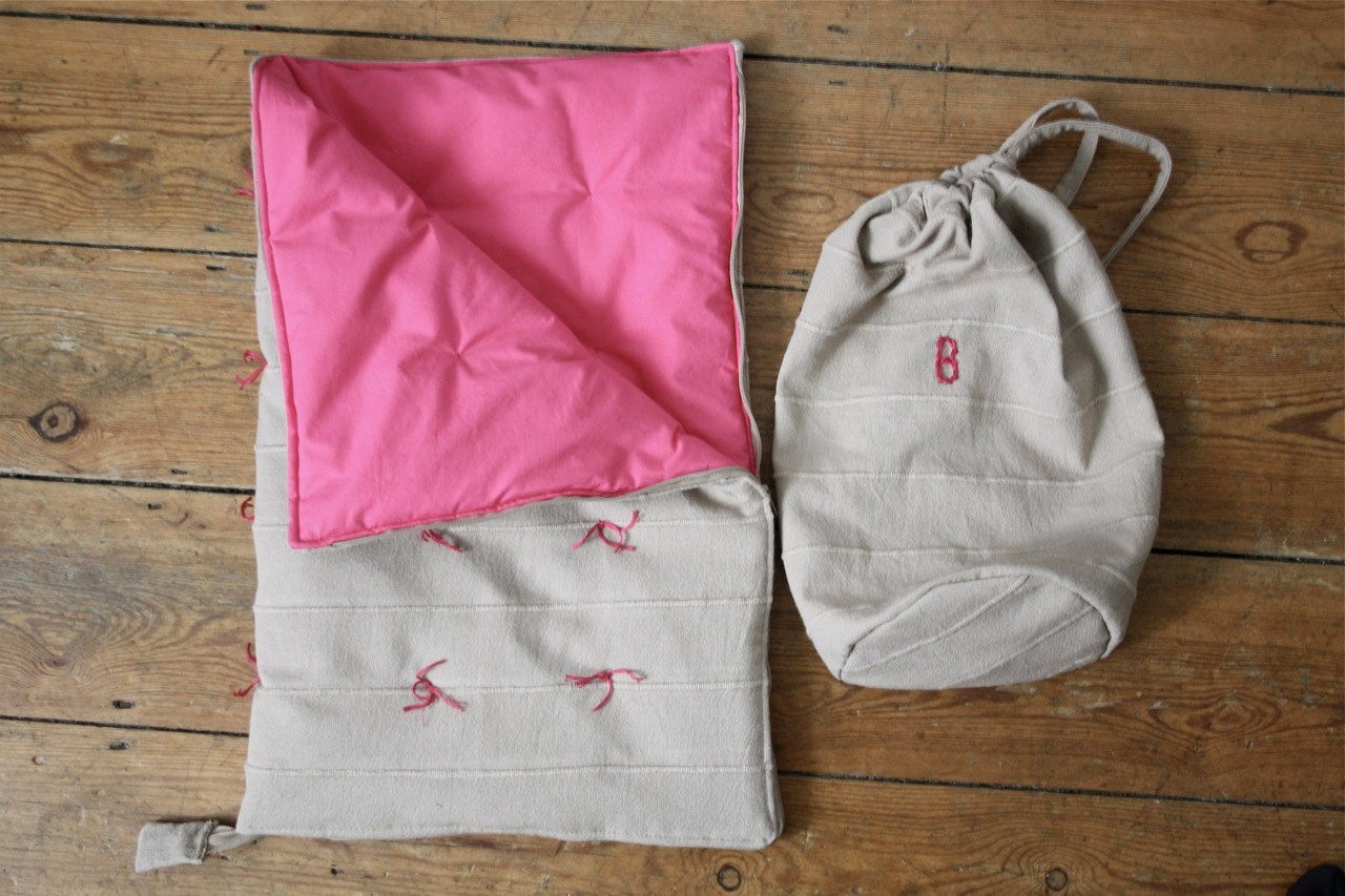 Mini sleeping bag for important rag dolls