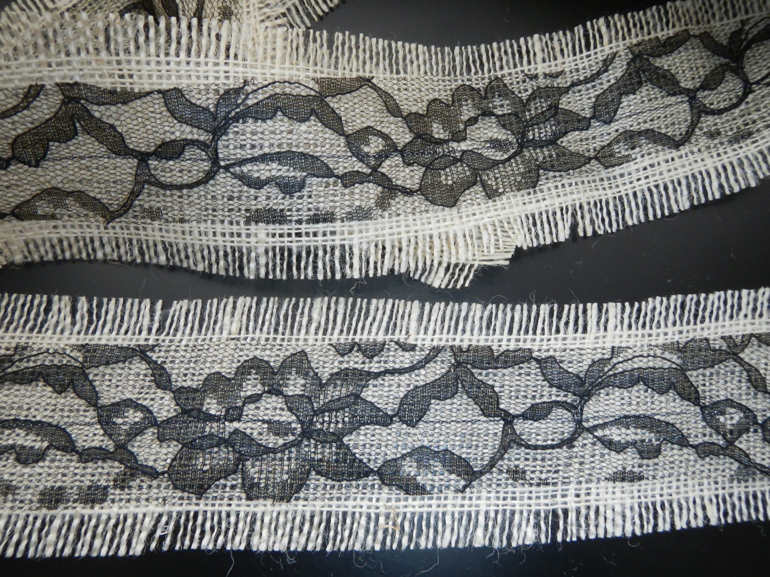 Burlap and Lace Ribbon, Black Lace and Oyster Frayed Burlap Ribbon, Use for Wedding, Shower, Party, Home Decor, Crafting