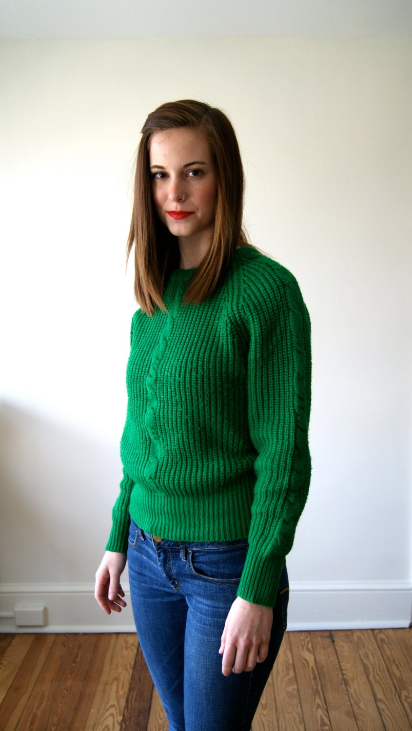Vintage Sweater. 80s / 90s Kelly Green Pullover Sweater. Emerald Cable Knit Sweater. Extra Small / Small.