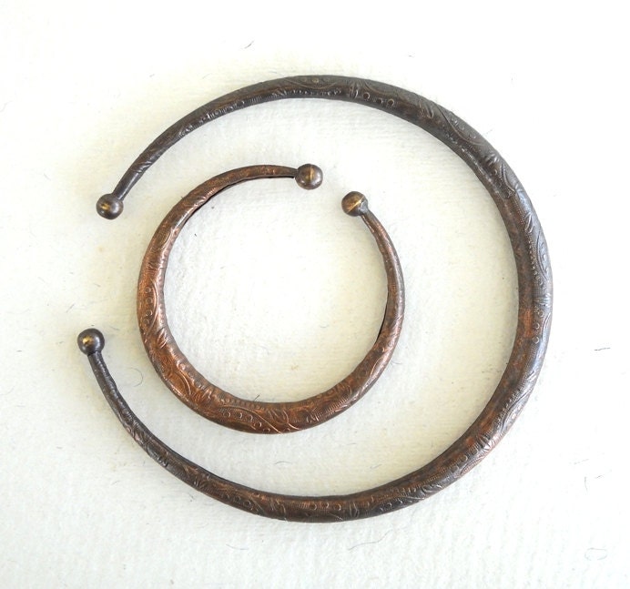 Vintage Royal Copper Neck-Wear and Bangle