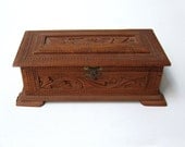 Vintage retro hand ornate carved birds Indian sandalwood trinket box
