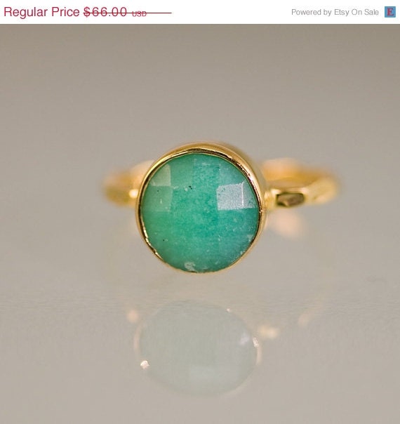 CLEARANCE - Chrysoprase Stacking Ring - Gemstone Ring  - Bezel Ring - Stackable Ring