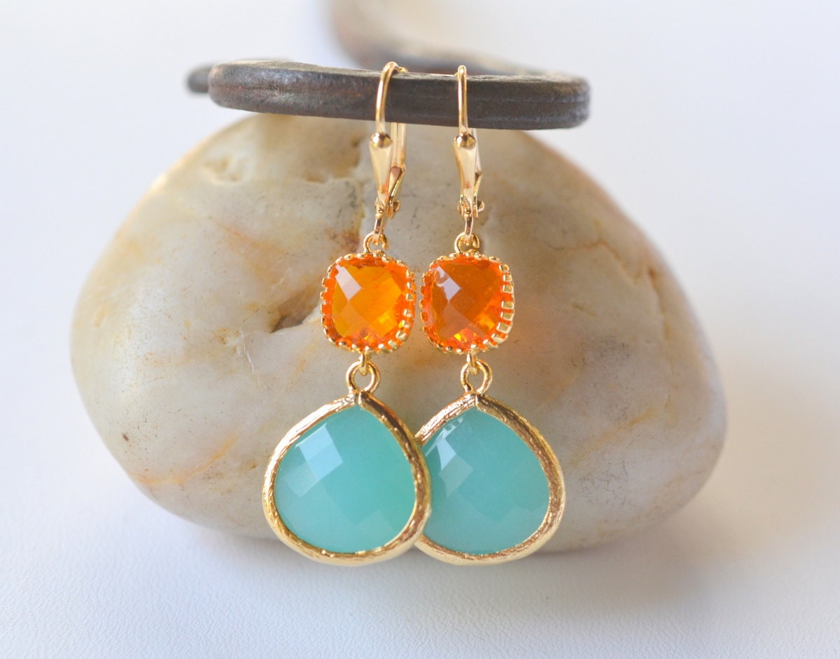 Turquoise Teardrop and Amber Orange Jewel Dangle Earrings in Gold. Bridesmaid Earrings. Spring Fashion Drop Earrings.