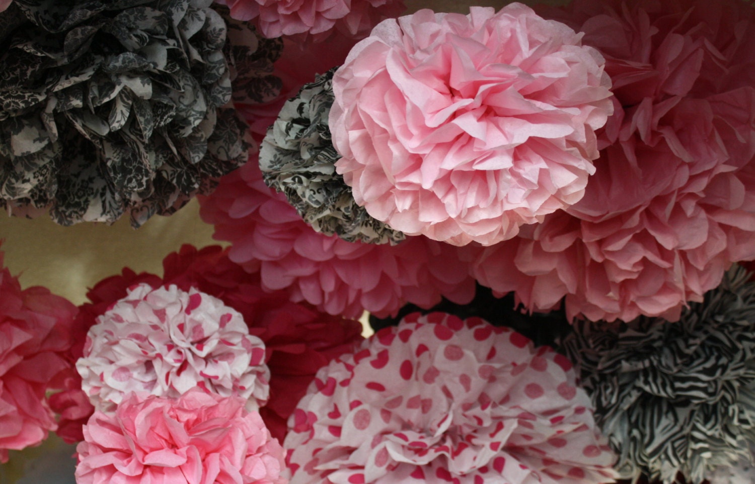 20 Tissue Paper Pom Poms - Pink Polka Dot - Damask - Pink Party Decorations - Tea party - Wedding Decorations