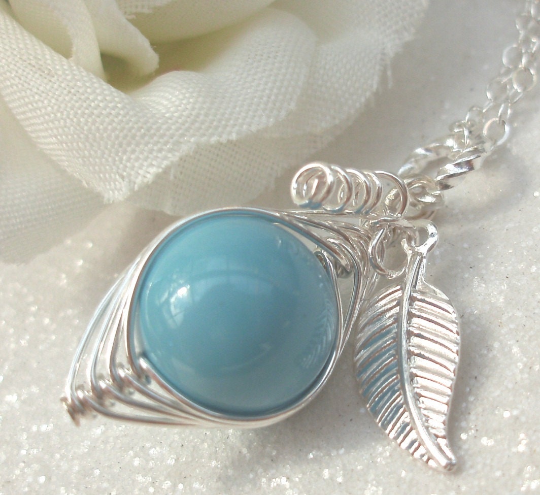 Sweet Pea In A Pod December Birthstone Peapod - Sterling Silver