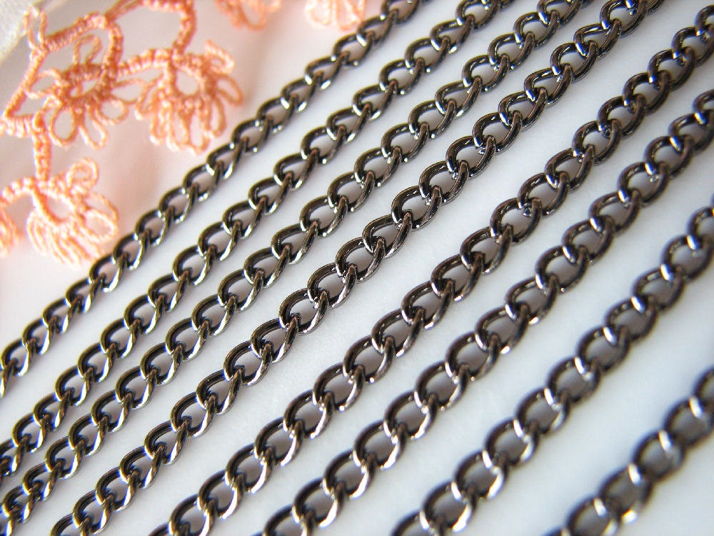 Gunmetal Chain - Twist Oval Link Chain Findings 2.5 x 3.7 x .7mm ... SOLD PER 16 FEET -- Lead, Nickel, & Cadmium Free Jewelry Finding 43524