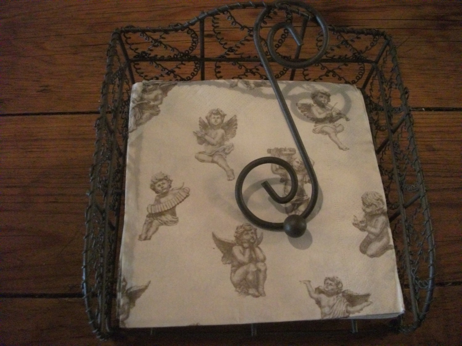 METAL NAPKIN HOLDER, wire, home decor, alfresco dining,summer, beach house