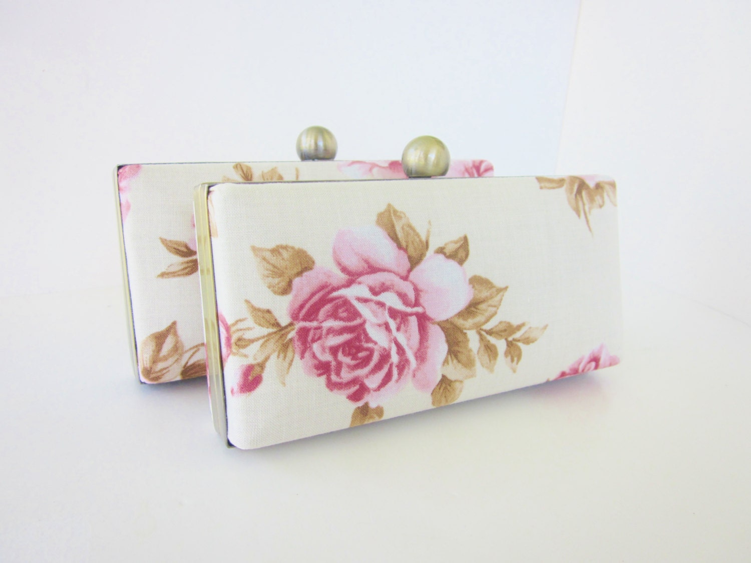 bridesmaid clutch purse set of 2, vintage floral print wedding clutches, bridesmaid clutch set in vintage floral, summer weddings