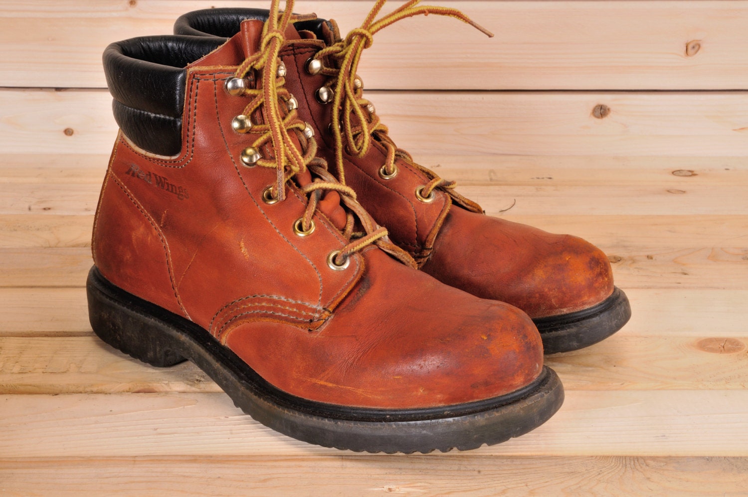 Red Wing Size 6.5 Woman's Boot
