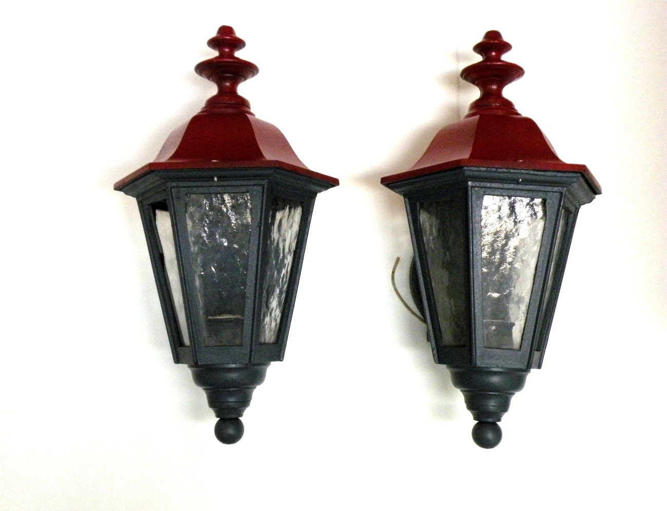 Nantucket Outdoor Wall Light Lamp, Porch Light Lantern, Red Gray Charm, Outdoor Lighting, 17 1/2" High