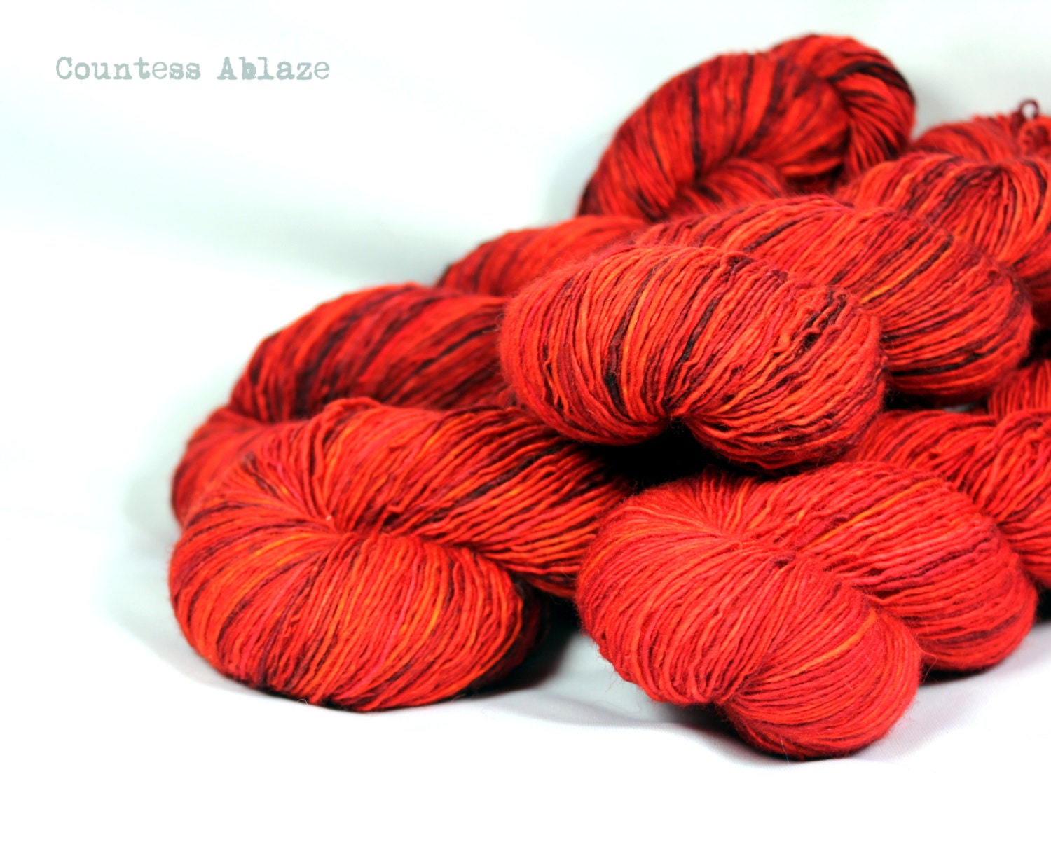 Merino - singles yarn - fingering weight - hand dyed - machine washable - "Part Time Supergirl OOAK" - UK Seller - Tia Merino