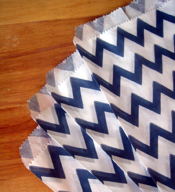 Navy Blue Chevron Paper Bags -25- Candy Buffet, Party Favor, Wedding Favor - 5 x 7 Medium Goodie Bags