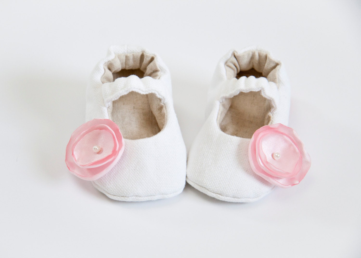 Baby Shoes, 3 Snap Ons flowers: White Mary Jane girl, soft sole, interchangeable embellishments satin and felt flowers, fabric buttons