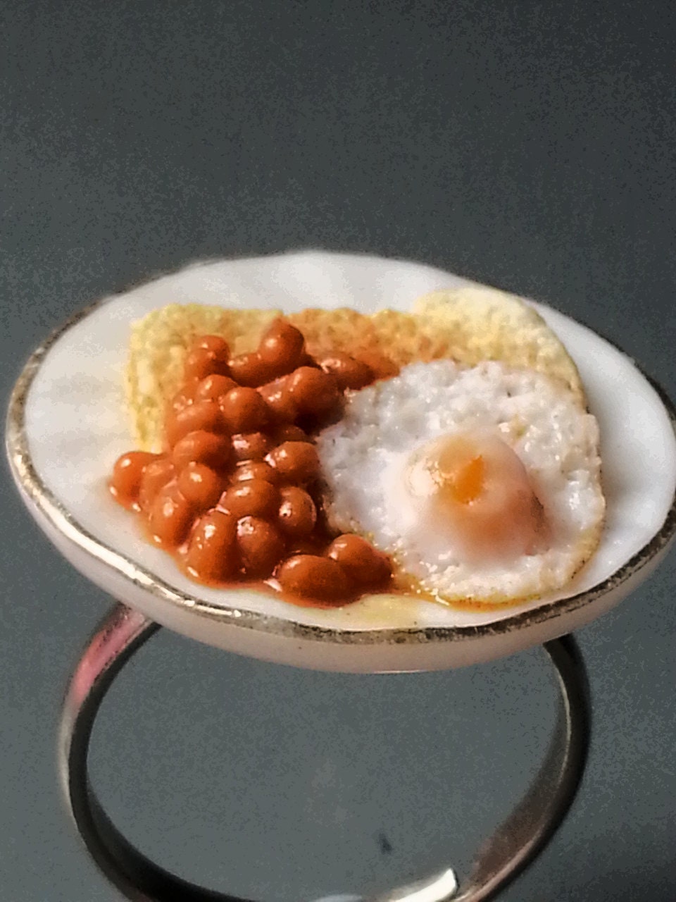 egg beans toast  ring