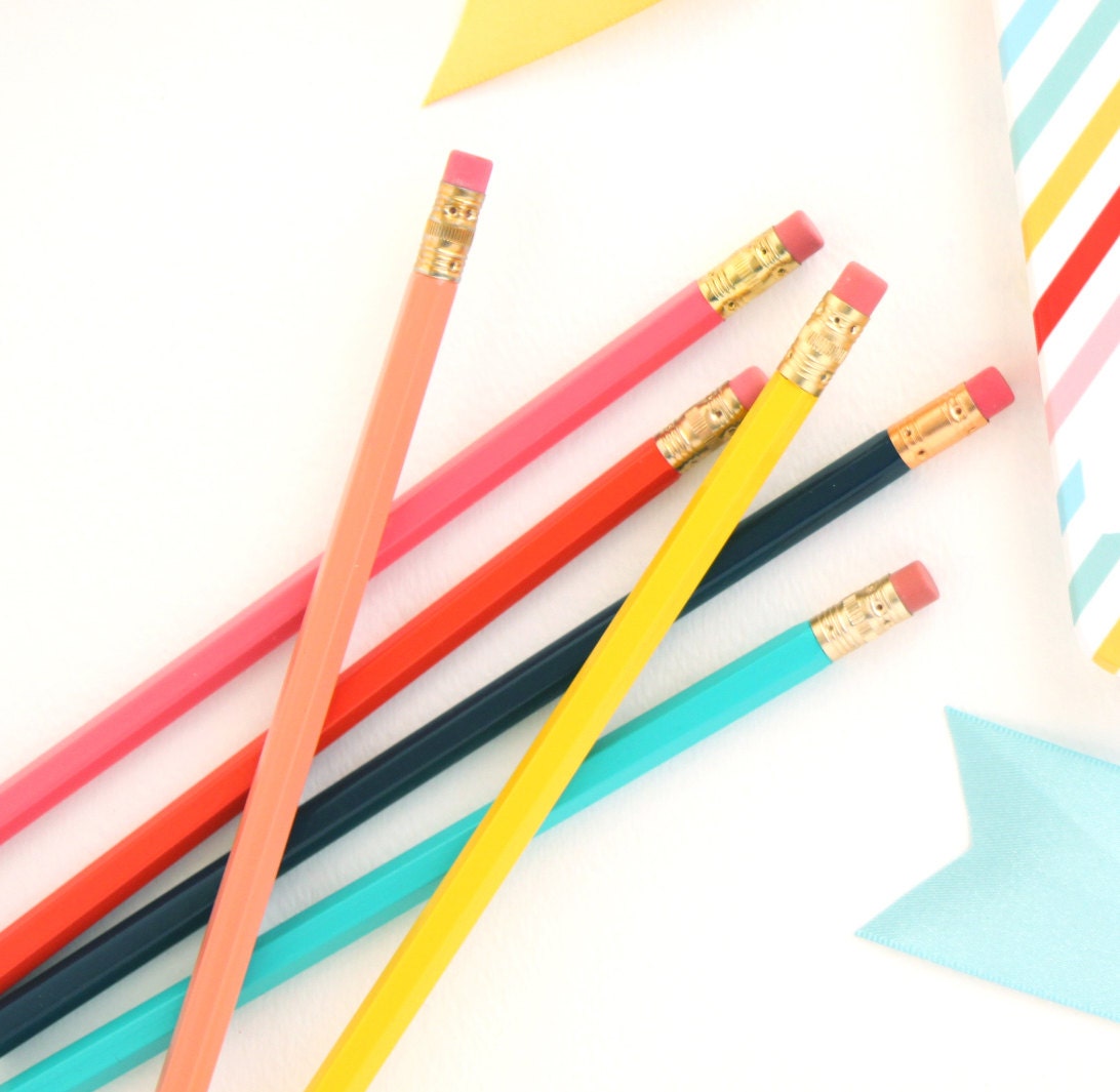 Set of 6 Colorful Pencils - Miscellaneous Colors