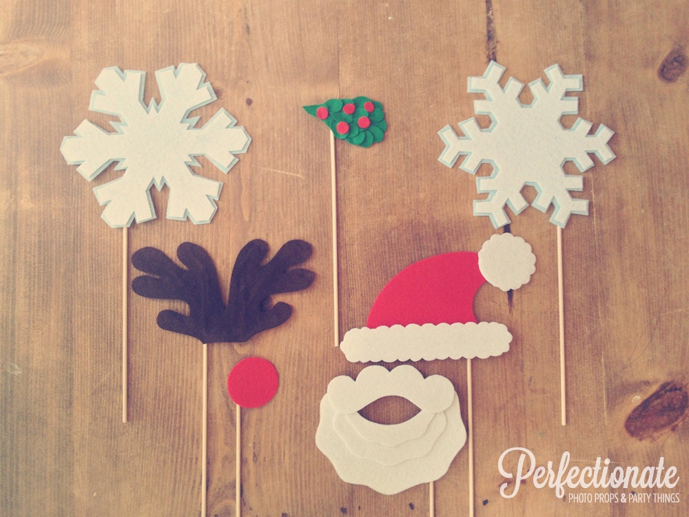 7 Felt Christmas Photo Props // Photo Props // Santa Hat, Reindeer Antlers, Snow Flakes, Mistletoe // Theme Wedding