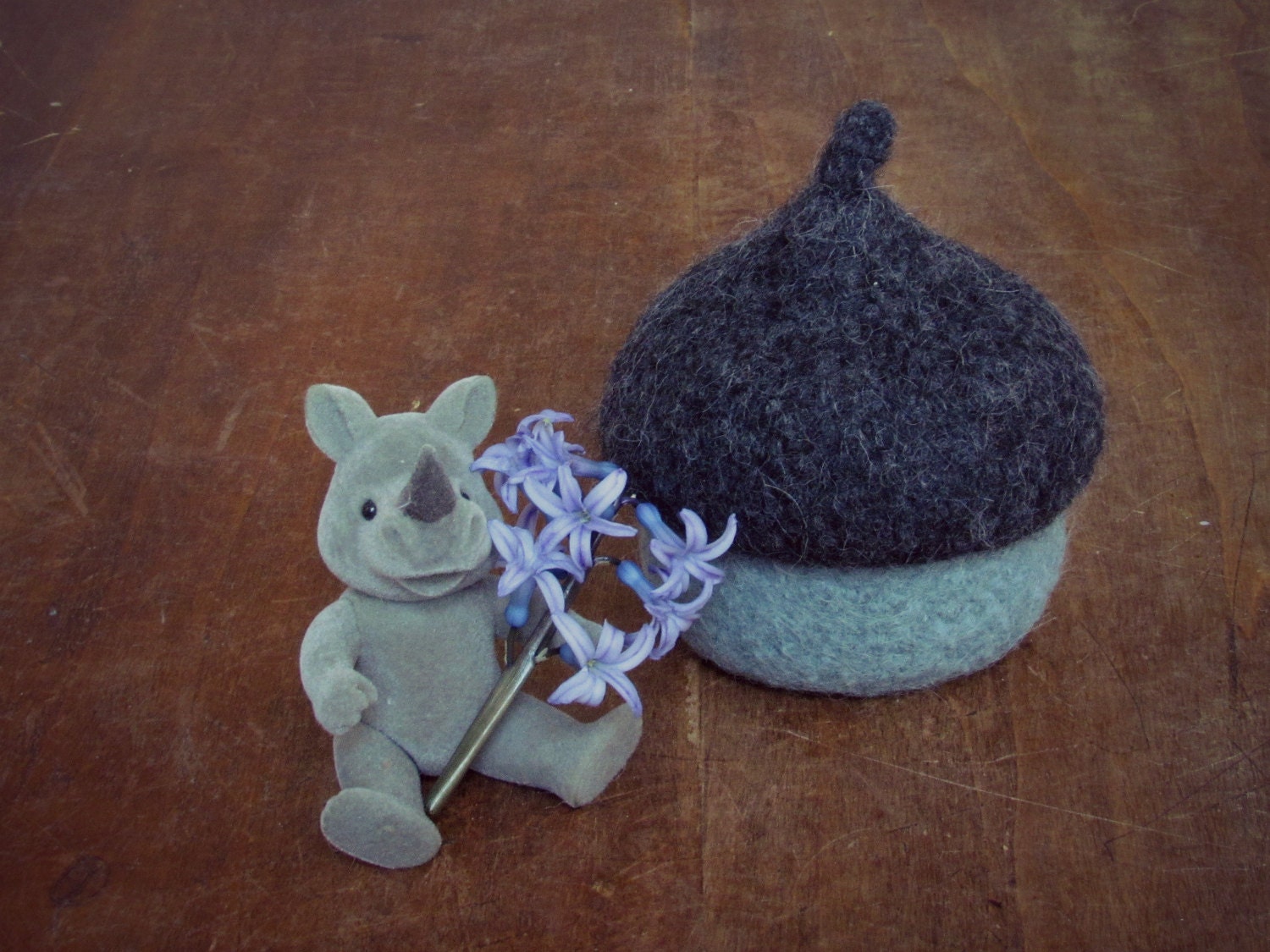 Felted acorn bowl - Organic eco-friendly - waldorf toy - Grey and dust blue - mother day gift