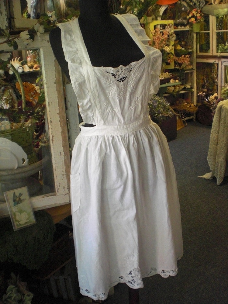 Vintage Battenberg Lace Apron