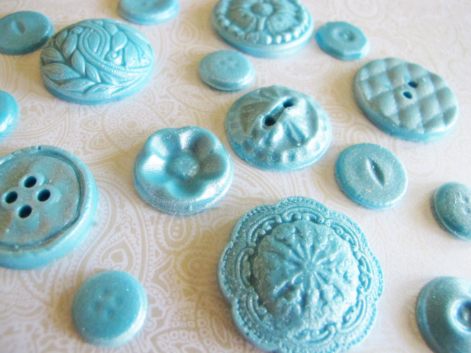 25 Edible Chocolate Buttons: Blue & Starlight White Glimmer Il_570xn