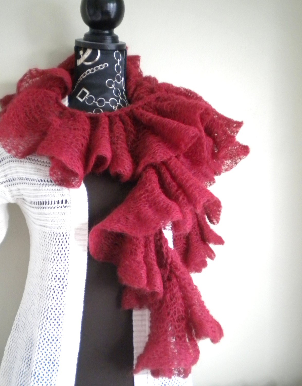 Scarf - Ruffled - Deep Red - Luxurious