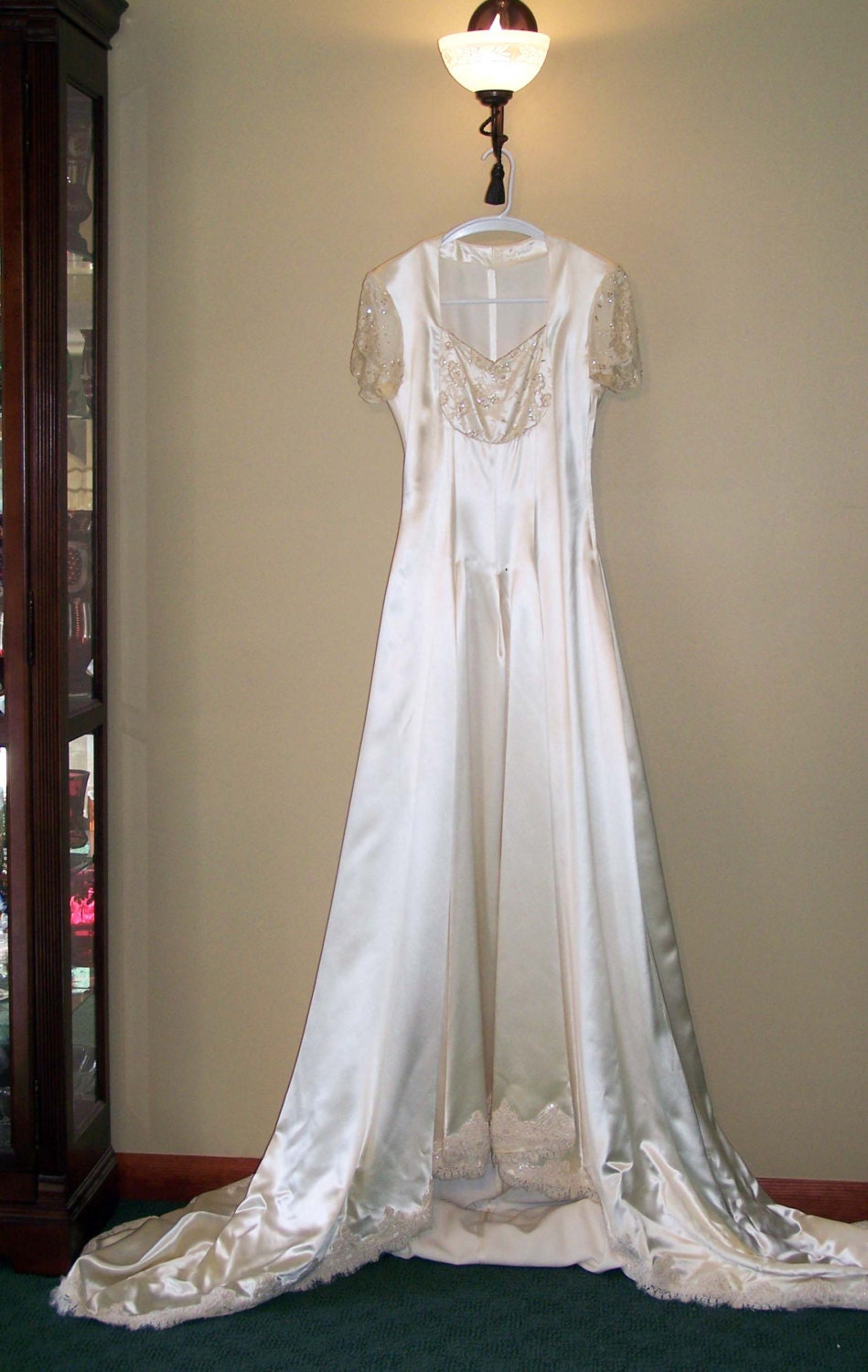 Timeless Antique 1940s Candlelight Ivory Satin and Lace Belle Bridal Wedding dress-Chantilly Lace Trim