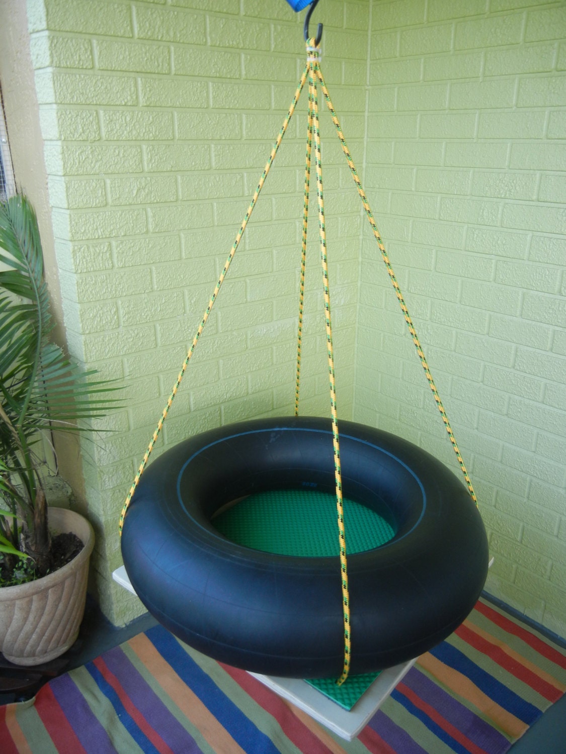 Special needs platform tire swing small 24" x 24"