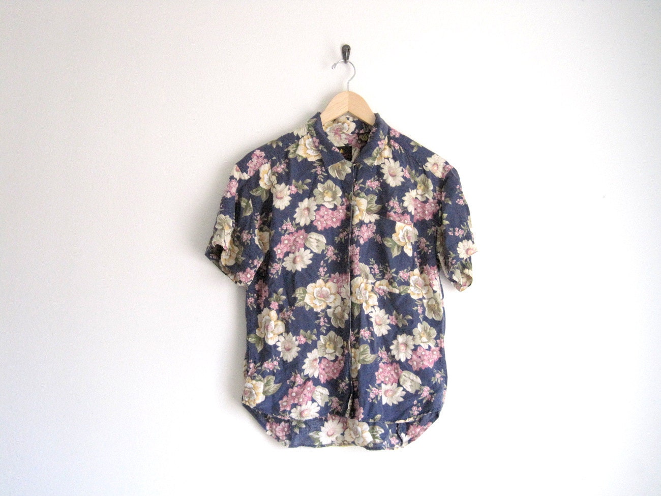 vintage 90s shirt / blue floral print shirt / button down / oversized shirt / pastel pink white / breezy summer top