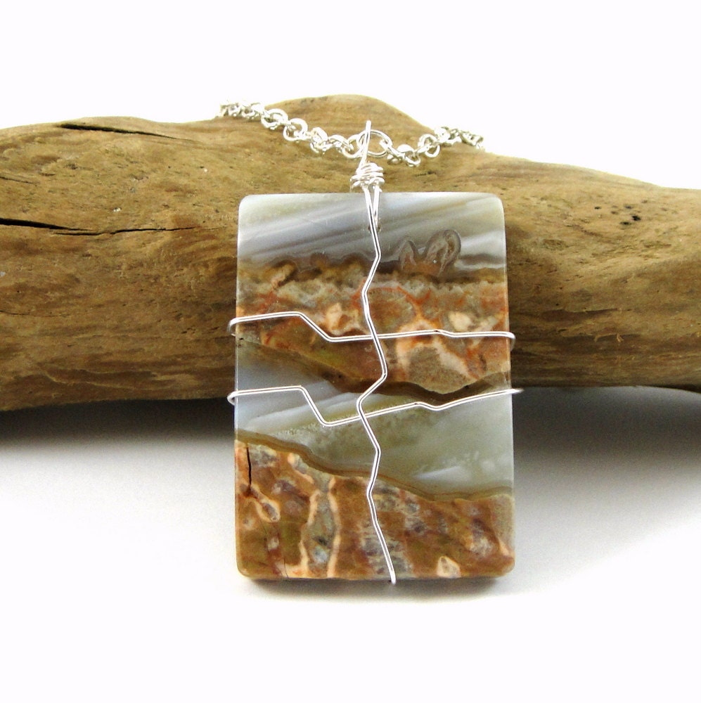Wire Wrapped Mexican Agate Necklace