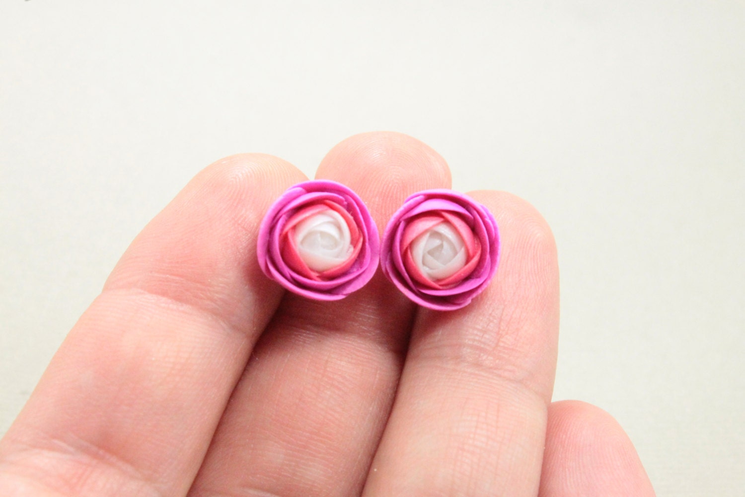 Pink flower earrings, flower stud earrings, peach, Pink flowers Ranunculus stud earrings