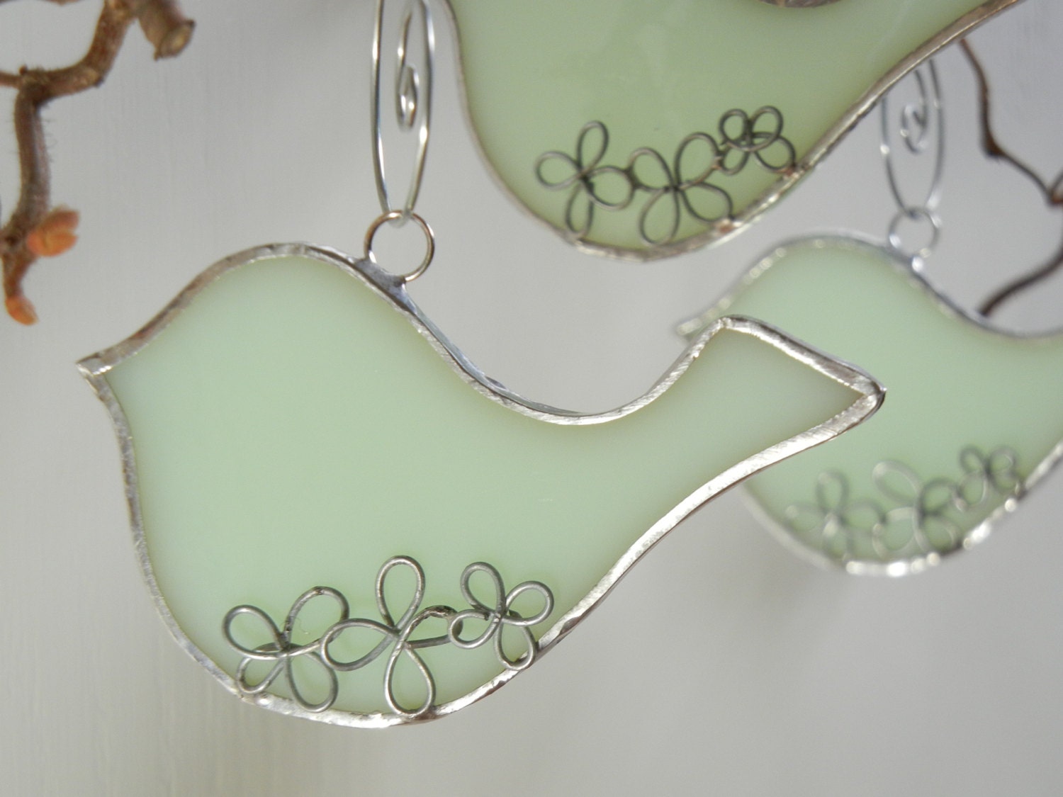 10 Custom BIRDS - Wedding Party Favors in Minty Green Stained Glass or Your Glass Choice