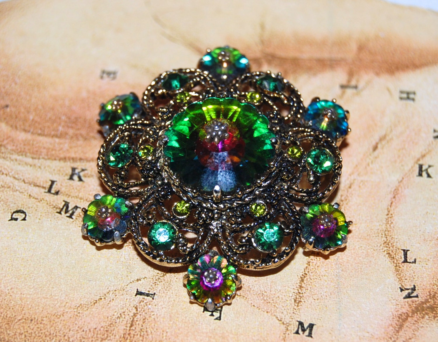 Gorgeous Weiss Watermelon Margarita Rivoli Crystal Rhinestone Brooch