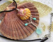 Rocker Summer Ua (Rain) Sunrise Shell Necklace