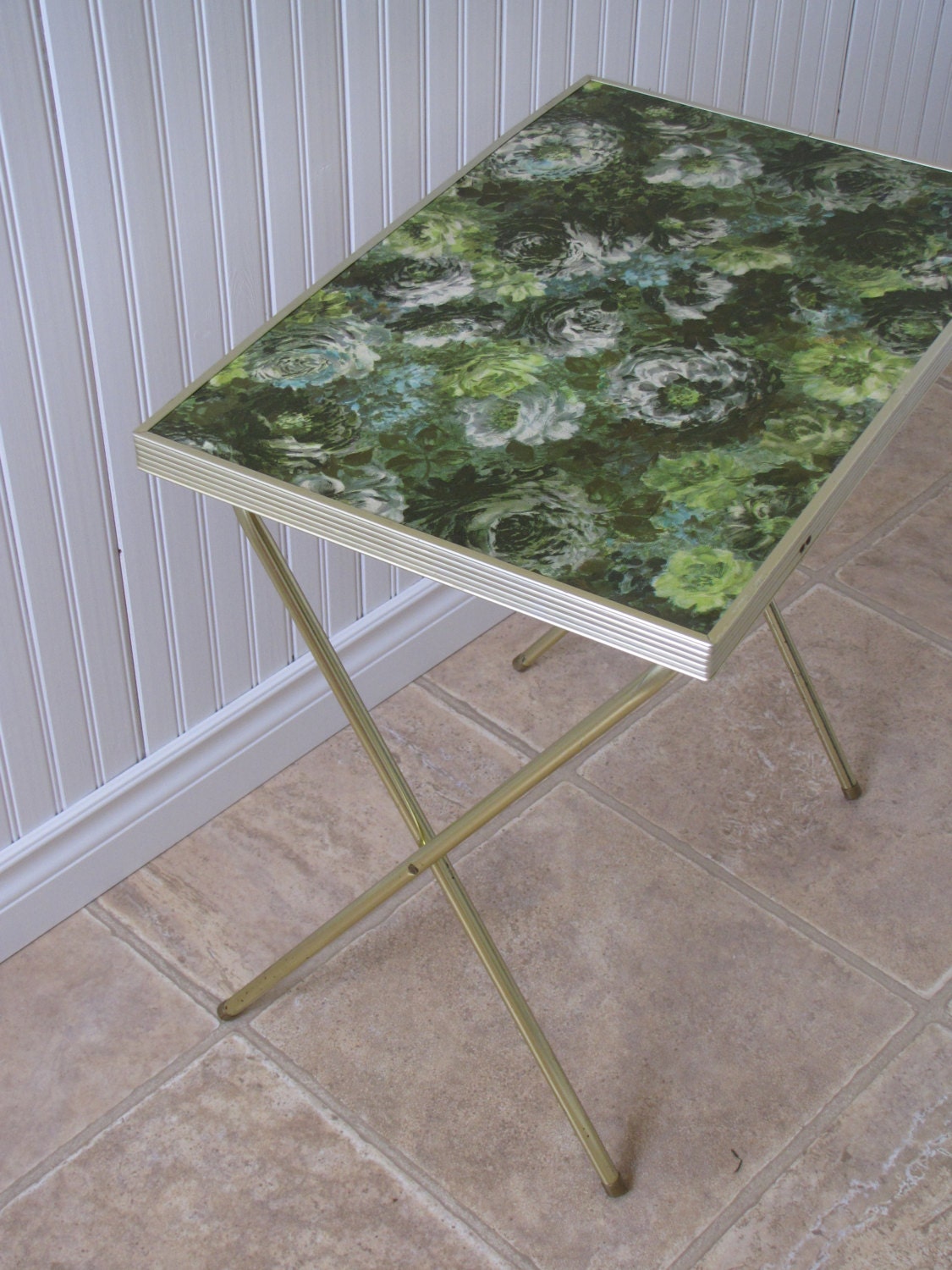 Vintage Mid Century Green TV Tray with Stand / Portable Table / Small Table