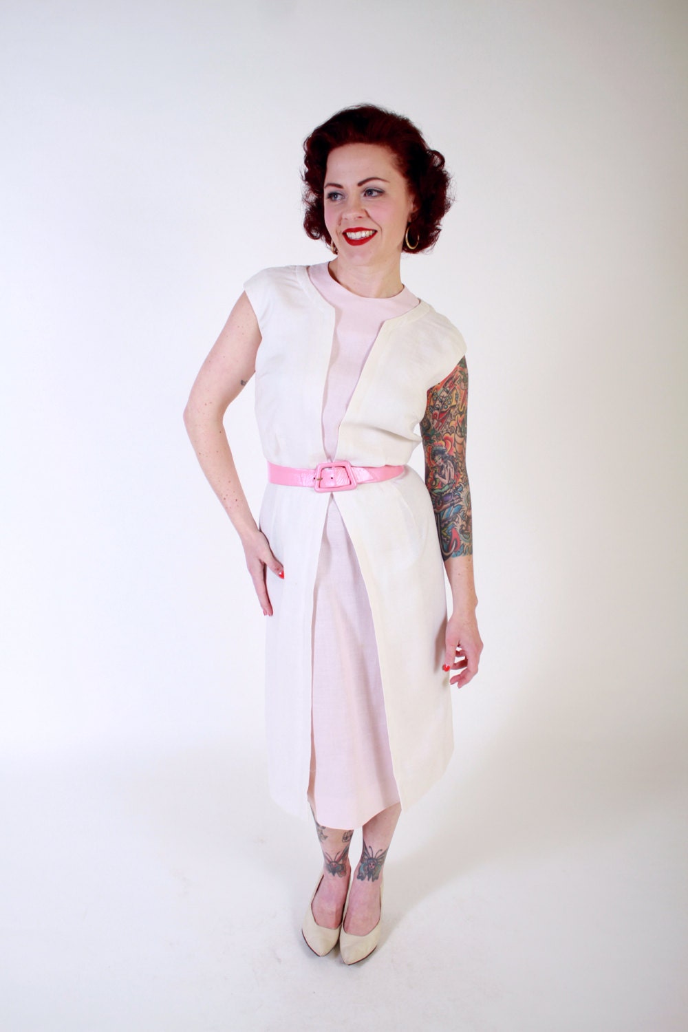 1960s Vintage Dress...Spring Linen 60s Dress in White and Pink Size Medium
