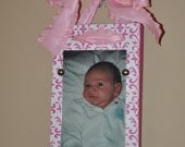 Valentine's Picture Frame - Holds 4x6 Picture - White with Dark Pink
