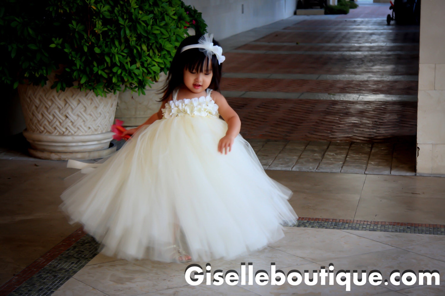 Flower girl dress Ivory Shimmery . baby tutu dress, toddler tutu dress, wedding, birthday, Newborn, 2t,3t,4t,5t