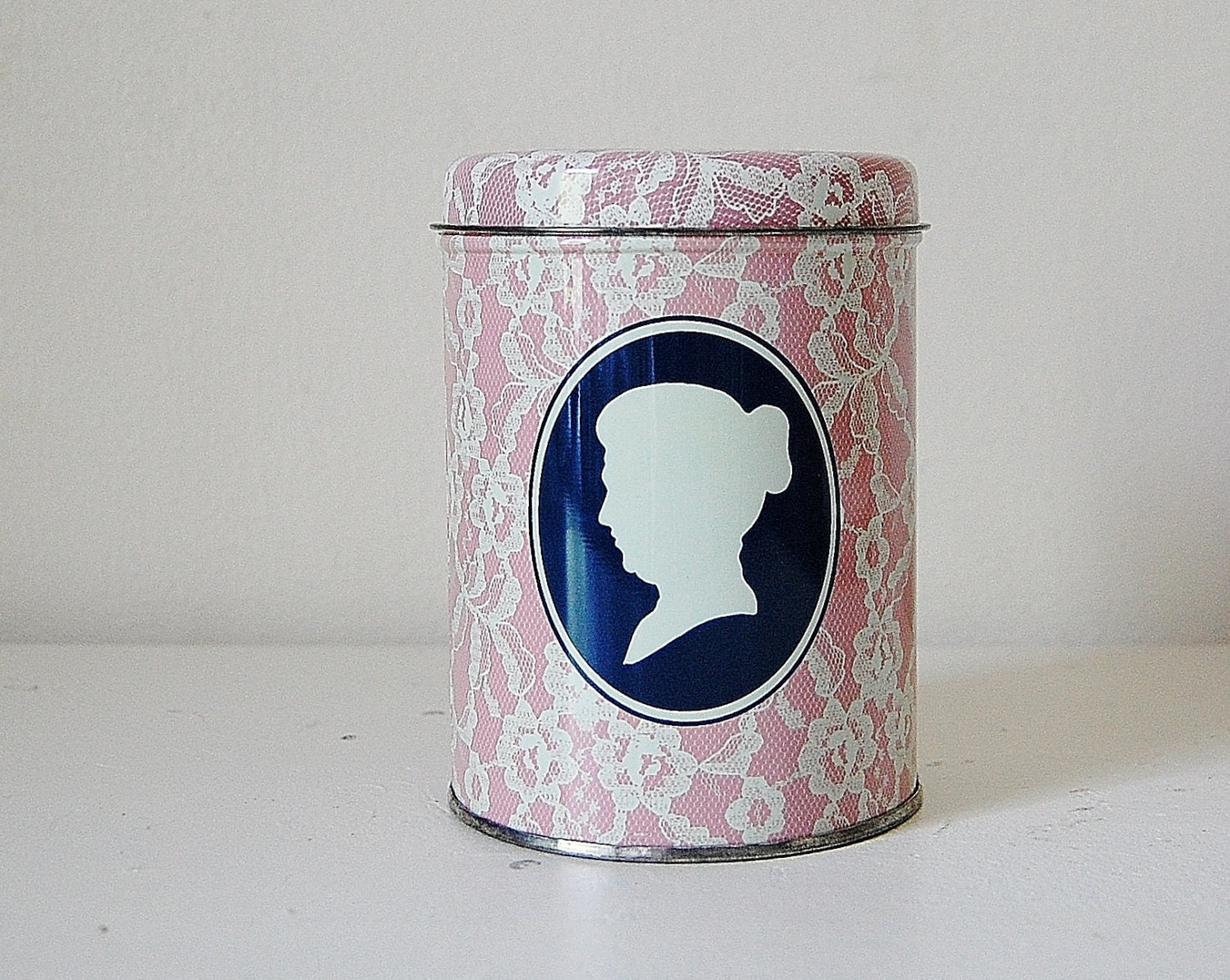Victorian Tin Can With Silhouette Pink Lace - SeeDollyRun