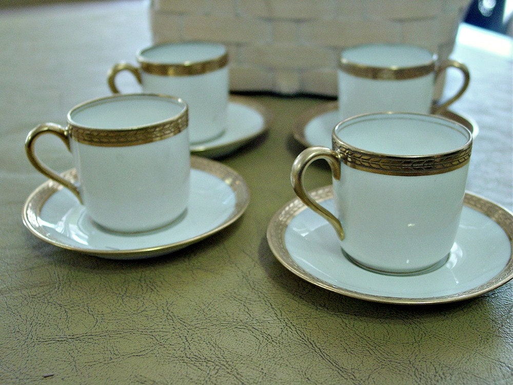 Vintage Haviland Limoges France Demitasse Cups & Saucers Set of 4 White with Gold Trim