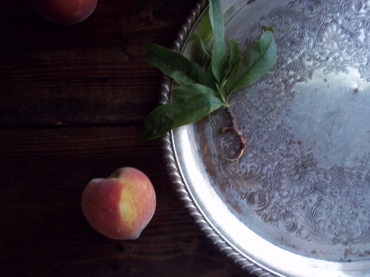 metal embossed serving tray