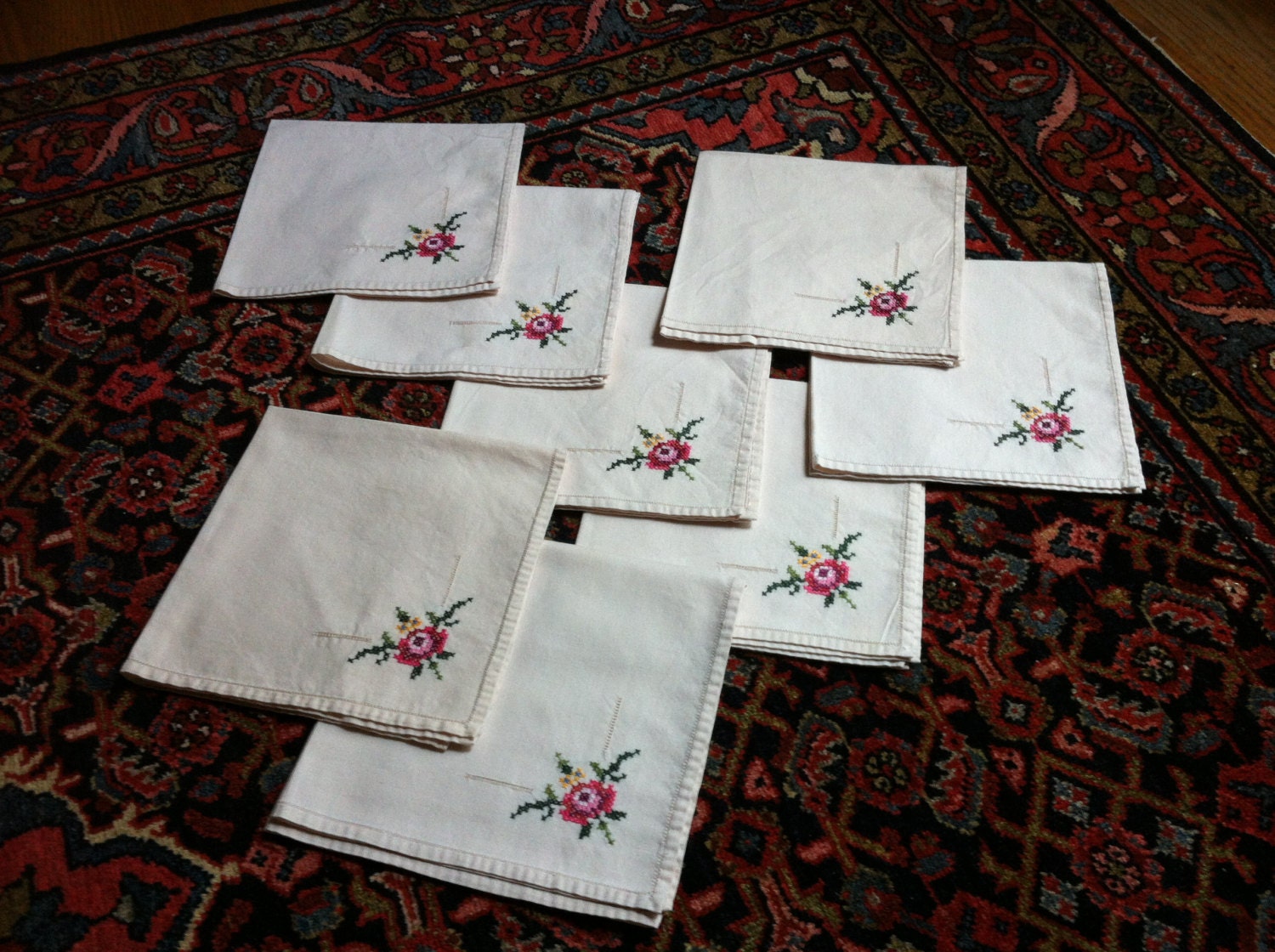 Vintage Linen Napkins - Embroidered Napkin Set - Lace Rose Floral Embroidery