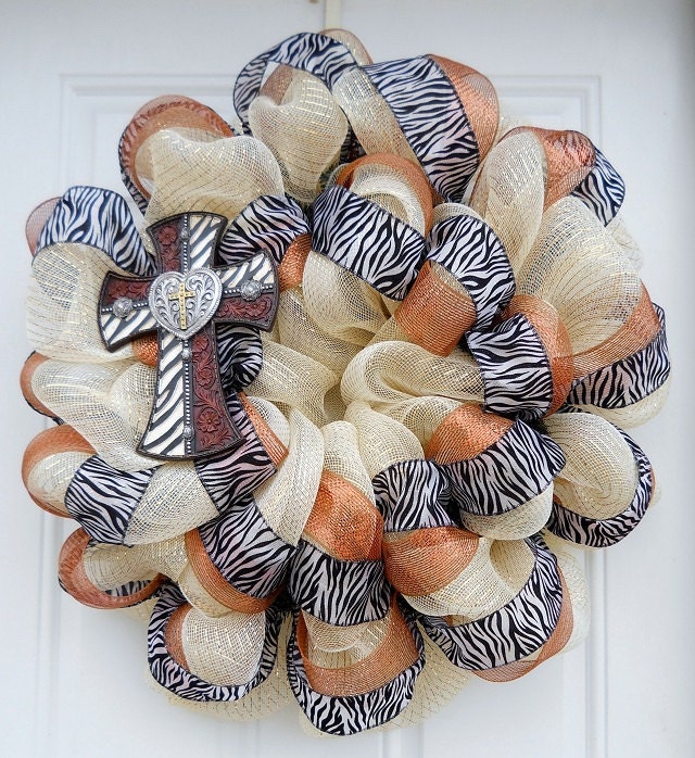 Elegant Cream Mesh Zebra Cross Wreath