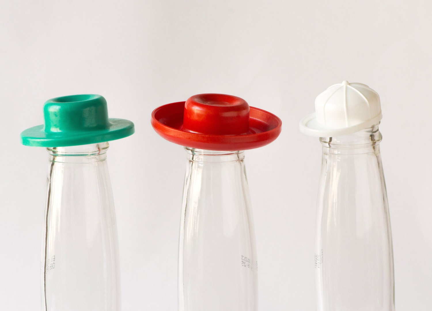 Soviet drink stoppers plastic bottle toppers set 6 plastic corks hat cap sombrero gaucho hat unused toppers red green white