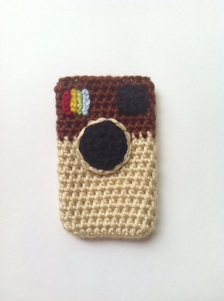 Crochet iPhone camera cozy - brown and tan