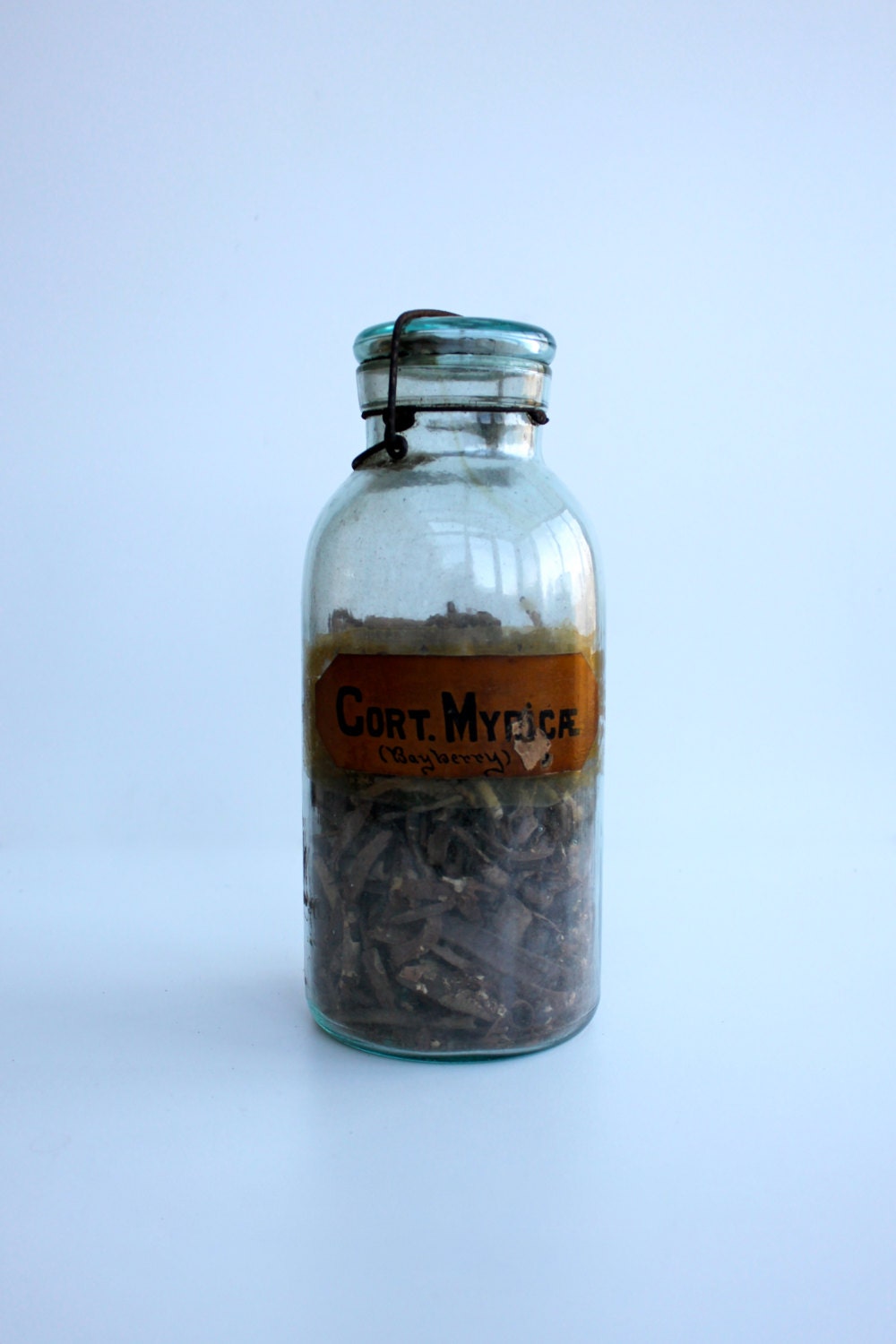 Antique druggist or herbalist bottle - 9