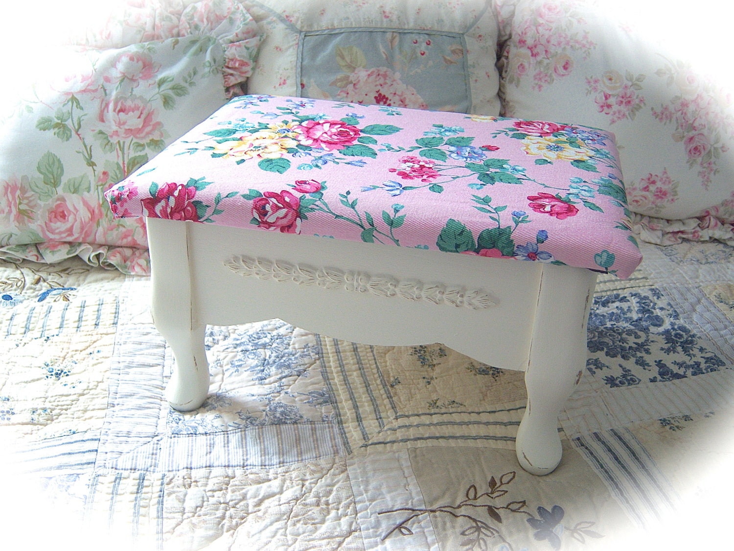 GORGEOUS Shabby Off White Cream DISTRESSED Barkcloth Storage Foot STOOL Ottoman Cottage Chic