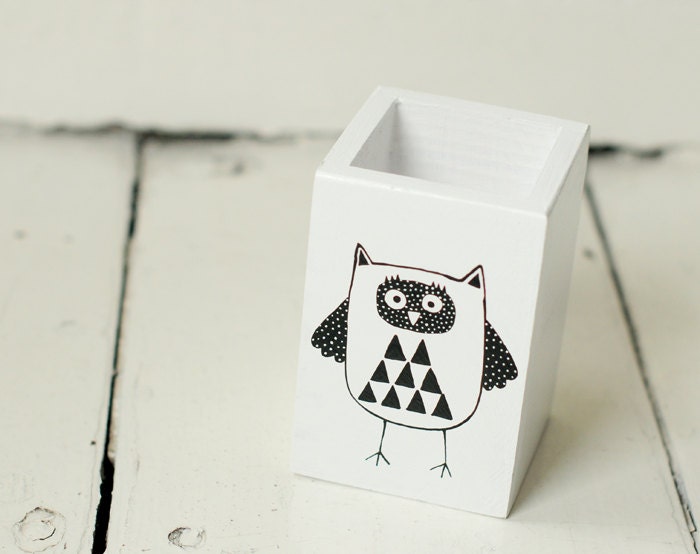 Hand painted box 7,5x7,5cm, wooden box, wood case, decorative box, trinket box, keepsake box, recipe box, black and white art box, owl decor