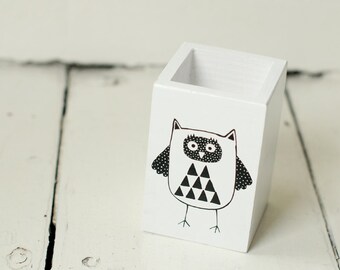 Hand painted box 7,5x7,5cm, wooden box, wood case, decorative box, trinket box, keepsake box, recipe box, black and white art box, owl decor