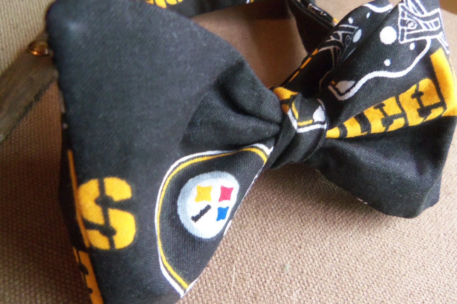 Steelers - Mens/Boys Adjustable Self-Tie Bow Tie
