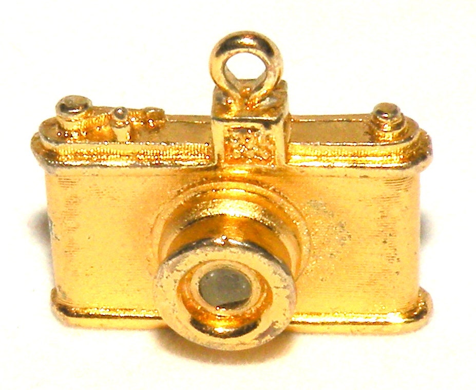 Vintage Charm Camera Motif by Monet Pendant Camera Signed w/American Flag in Viewer